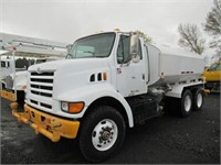 1999 Sterling LT7501 T/A Water Truck