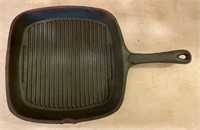 9 in Square Cast Iron Fry Pan