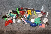 LARGE COLLECTION OF UNIQUE KEYCHAINS