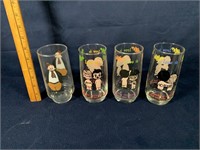 4 character glasses, including Wimpy