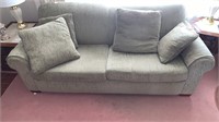 Couch (Great Condition)