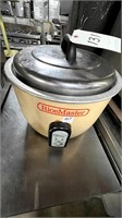 RICEMASTER 37-CUP RICE COOKER/WARMER