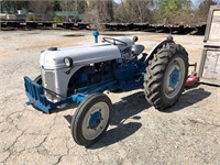 FORD 8N UTILITY TRACTOR, MANUAL TRANS, GAS ENGINE,