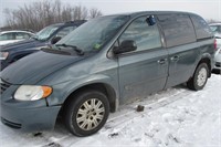 Used 2006 Chrysler Town And Country 1a4gp45r06b757