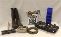 Size 12 Boots, Grease Gun & Grease, Copper