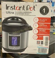 InstantPot Ultra 10n1 Programmable Pressure Cooker