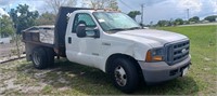 2005 Ford F350 RUNS/MOVES