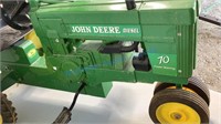 JOHN DEERE 70 PEDAL TRACTOR