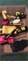 Lot with Tonka toy tractors