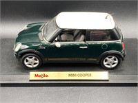 Maisto 1:24 Mini Cooper Diecast Model