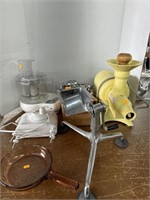 Vintage juicer, chopper and other small