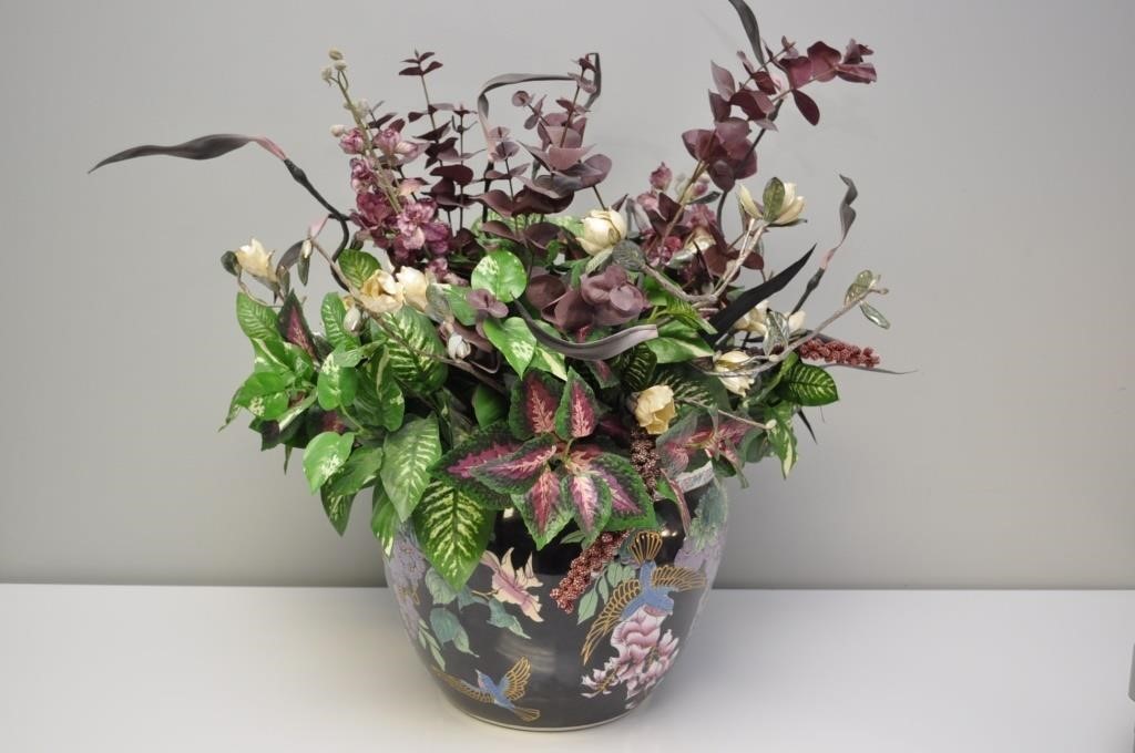 Large Oriental Decorative Flower Pot