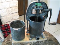Antique Iron, Juicce press, crank works