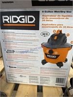 RIDGID 9 GAL WET/ DRY VAC, WORKS