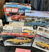 Lot of Five Classic Car Kits