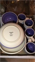 Pfaltzgraff Dish Set