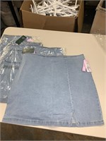 LOT OF 4 JEAN SKIRTS WOMENS SIZE 16W