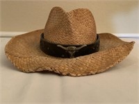 STRAW HAT