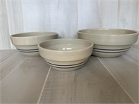 Marshall Pottery Nesting Bowls