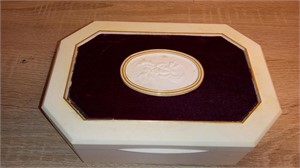 Avon Dresser Box with Soap, Cologne, & Oil