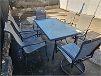 outdoor patio table & 6 chairs