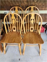 Set of 4 wooden dining chairs