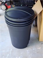 3 new 33 gallon trash cans