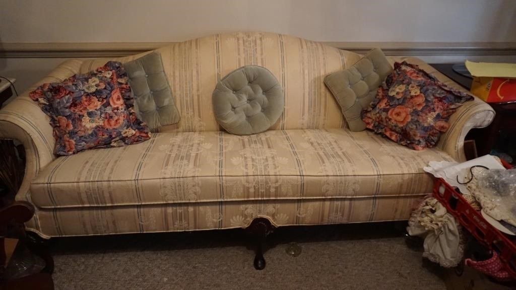 Craft Master Couch Queen Anne Style