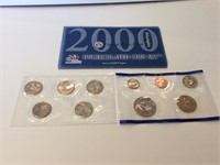 2001 P mint set w/ state quarters & Sac dollar