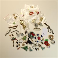 Lot of brooches and pendants