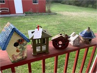 COLLECTION OF BIRD HOUSES