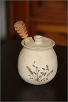 Stoneware honey jar, 3 1/2" tall