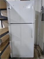 Frigidaire Top Freezer Refrigerator in White