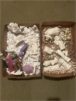 2 nativity sets of ceramic pieces