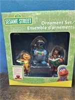 New sesame street ornaments set