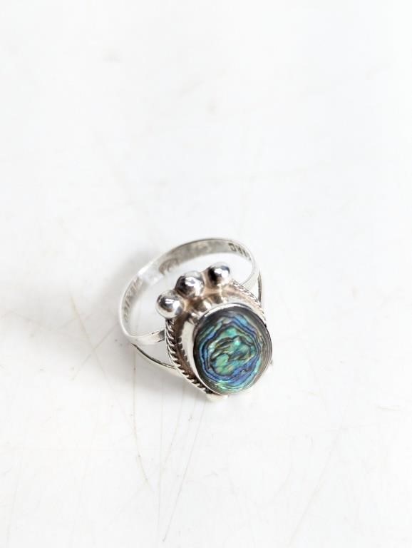 925 Sterling Silver and Abalone Ring - Sz 7