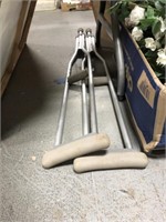 CRUTCHES