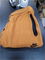 Nike sweatpants size m