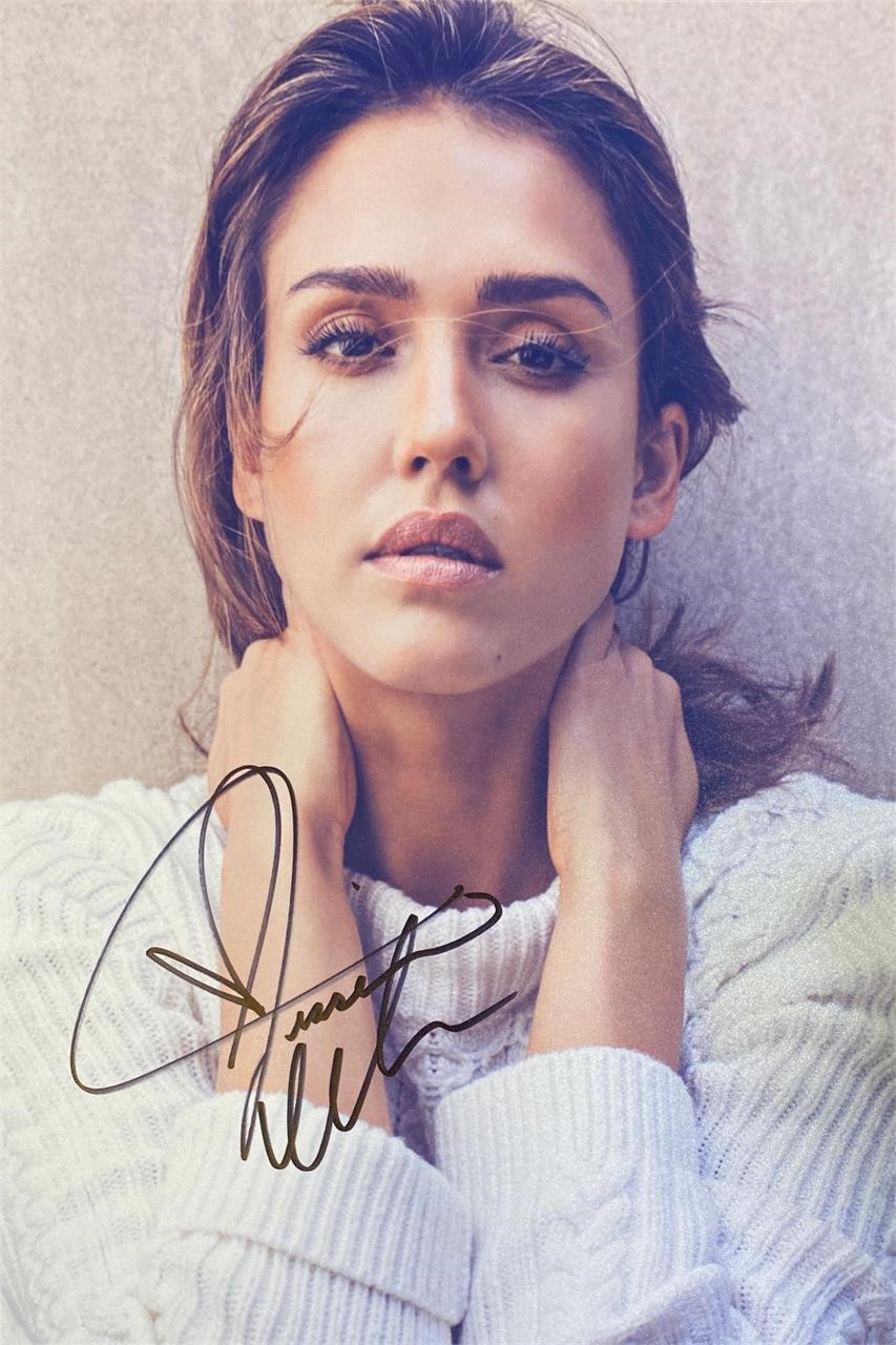 Autograph  
Jessica Alba Photo