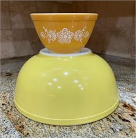 Pyrex Butterfly Gold 401, 1.5 Pint Bowl and Large