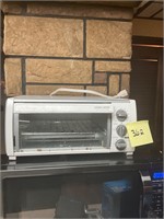 Black and decker spacemaker Toaster oven