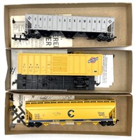 (3) Athearn HO Scale Box Car and Hoppers