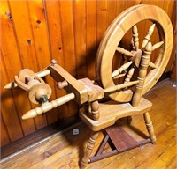 38" Spinning Wheel - VG condition