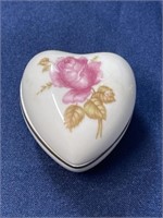 Limoge France heart trinket box flower design