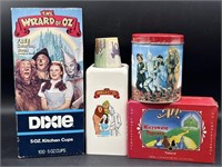 Vintage 1989 Wizard of Oz Cup Dispenser and (5)