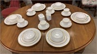 Royal Doulton "Gold Concord" Dinnerware 6 place