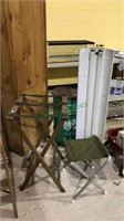 Folding tray stand, folding camping stool and a 4
