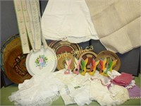 Linens, Placemats & Trays