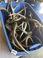 Huge lot antlers/ knife handles. More not pictured
