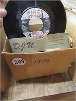 BOXES OF 45 RECORDS (1960S - 1970S)